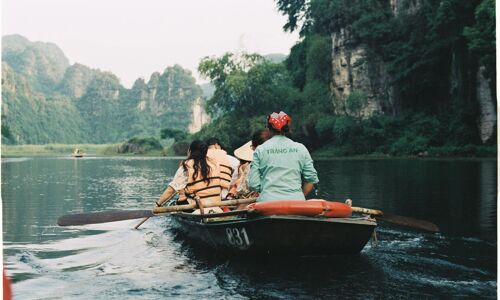 Trang An Rowing Boat Ninh Binh